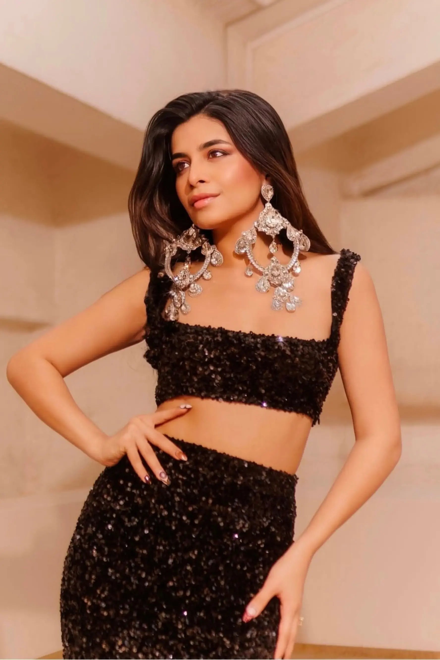 LEILA Sequins Crop - TOPS