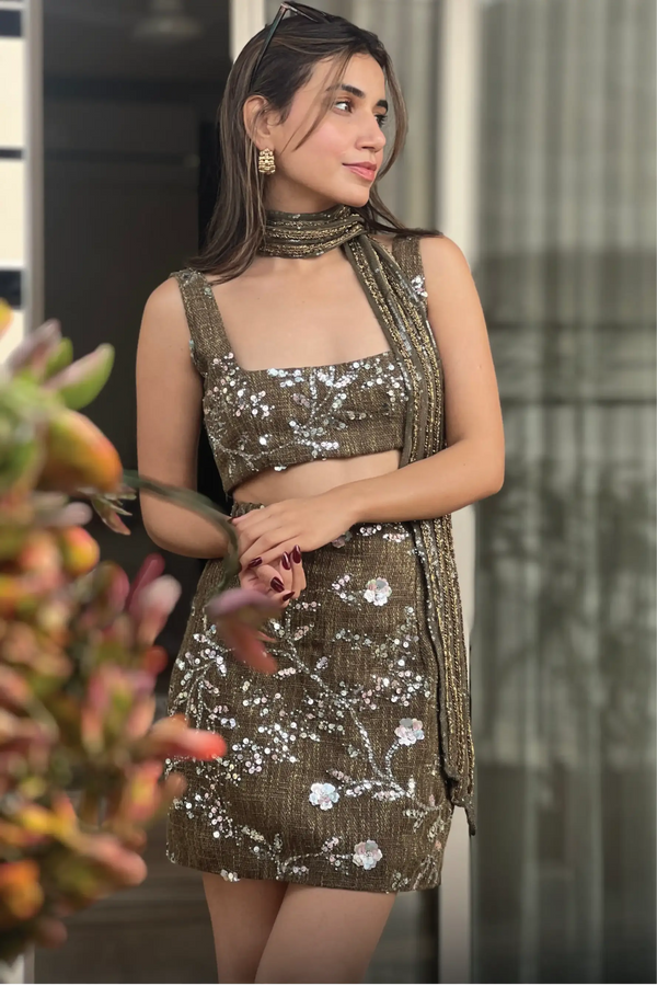 MILENA Embroidered Crop